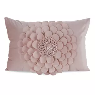 Poszewka na poduszkę 30 x 50 cm z welwetu kolor pudrowy zdobiona trójwymiarowym motywem kwiatu FLORES 2