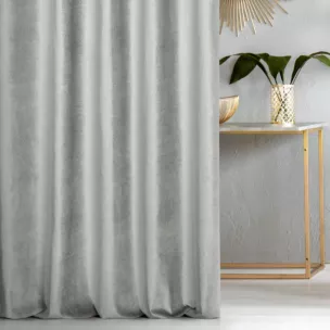 Zasłona szyta na taśmie 5 cm SAFARI srebrna z miękkiej welwetowej tkaniny w wytłaczany drobny wzór