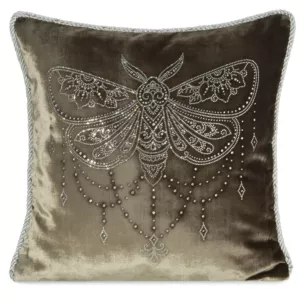 Poszewka na poduszkę 45x45 cm welwetowa, ciemnobeżowa zdobiona wzorem motyla z kryształków ROYAL 8