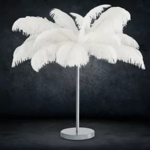 Lampa stojąca do salonu srebrno, biała FERI na metalowej podstawie z niezwykle efektownym abażurem z naturalnych strusich piór
