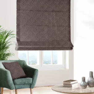 Roleta rzymska grafitowo miedziana z tkaniny, z geometrycznym wzorem, z dodatkiem połyskującej nici