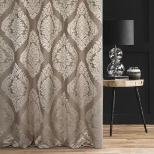 Zasłona szyta na taśmie 5 cm beżowa miękka z dodatkiem bawełny z wzorem ornamentowym