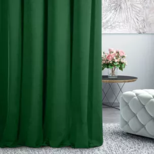 Zasłona szyta na taśmie 5 cm DORA - HIT jasnozielona z miękkiej tkaniny o welurowej strukturze