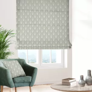 Roleta rzymska beżowo złota z tkaniny w elegancki geometryczny wzór z błyszczącą nicią