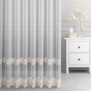 Firana szyta na taśmie 5 cm biało beżowa z delikatnej tkaniny typu aden zdobionej aplikacją o subtelnym połysku