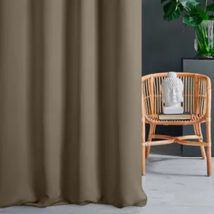 Zasłona szyta na taśmie 5 cm jasnobrązowa z gładkiej tkaniny typu blackout
