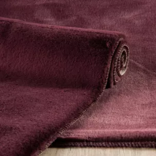 Dywanik dekoracyjny MARCELO  o strukturze miękkiego futerka