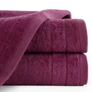 Ręcznik kąpielowy 70x140 cm bawełniany kolor amarantowy z welwetową bordiurą 500 g/m2 DAMLA