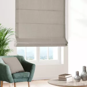 Roleta rzymska SHELBY jasnobeżowa z miękkiej tkaniny o naturalnym splocie i delikatnym połysku