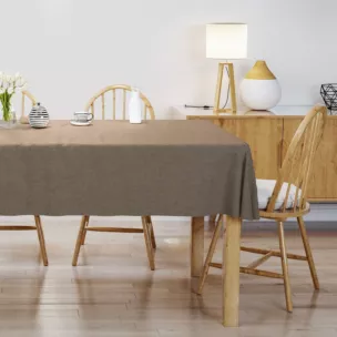 Obrus szyty jasnobrązowy miękka, szenilowa tkanina o wyraźnym splocie i delikatnym połysku