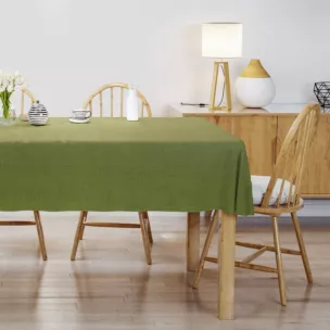 Obrus szyty zielony z miękkiej, matowej tkaniny w drobny geometryczny wzór