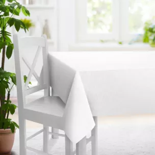 Obrus szyty biały z tkaniny typu eko