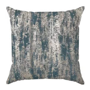 Poszewka szyta ciemnoturkusowo złocista z grubej, welwetowej tkaniny z efektem przecieranego wzoru, zdobiona delikatnie połyskującym nadrukiem
