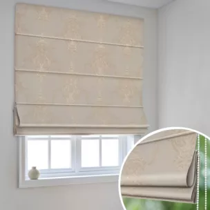 Roleta rzymska jasnobeżowa z eleganckiej tkaniny w duży ornamentowy wzór