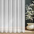 Firana szyta na taśmie fala biało srebrzysta z matowej tkaniny typu ADEN z efektem deszczyku, zdobionej u dołu delikatnym haftem