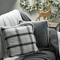 Poszewka na poduszkę 45x45 cm bawełniana, biało stalowa w kratkę z bokami obszytymi futerkiem
