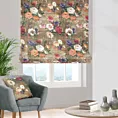 Roleta rzymska jasnobrązowo różowa z miękkiej tkaniny typu blackout drukowanej w kwiatowy wzór
