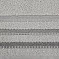 Ręcznik kąpielowy 50x90 cm bawełniany kolor jasnopopielaty z klasyczną bordiurą w paski 500 g/m2 IRENE