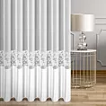 Firana szyta na taśmie 5 cm biała z matowej tkaniny ADEN ozdobionej szerokim pasem oraz roślinnym haftem, wykończona obciążnikiem