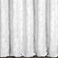 Zasłona szyta na taśmie 5 cm biało srebrna z gładkiej tkaniny przeplatanej błyszczącą lureksową nicią o wzorze w kwiaty