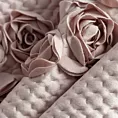Narzuta welwetowa pudrowa 220x240 cm zdobiona pasem róż 3D ROSES Eva Minge