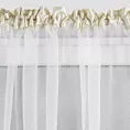 Firana z kreszowanej tkaniny z haftem