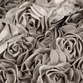 Zasłona beżowa z welwetu zdobiona aplikacją 3D róż 140x250 cm przelotka - ROSES Eva Minge