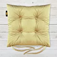 Poduszka na krzesło 40 x 40 x 8 cm dwustronna welwetowa jasnozłota z czterema pikowaniami