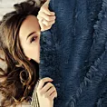 Koc o strukturze miękkiego futra 200x220 cm granatowy TIFANY 1 Design 91
