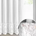 Firana biała z siateczki zdobiona aplikacją 3D w róże 140x270 cm taśma - ROSES3 - Eva Minge