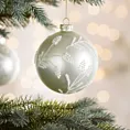 Szklana bombka choinkowa ręcznie zdobiona wzorem gałązek