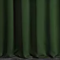 Zasłona szyta na taśmie 5 cm ciemnozielona z gładkiej tkaniny zaciemniającej typu dimout