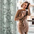 Zasłona miętowo, kremowa z motywem malowanych magnolii 140x250 cm przelotka - GRACJA