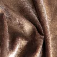 Poszewka szyta ciemnobeżowo miedziana z welwetowej, miękkiej tkaniny, z połyskującym nadrukiem