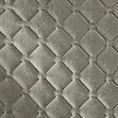 Narzuta welwetowa na fotel srebrna 70x160 cm pikowana w geometryczny wzór metodą hot press DIMON