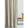 Zasłona szyta na taśmie 5 cm jasnobeżowa z tkaniny welwetowej w pionowe prążki, wykończona obciążnikiem