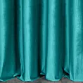 Zasłona szyta na taśmie 5 cm ciemnoturkusowa z tkaniny welwetowej w pionowe prążki, wykończona obciążnikiem