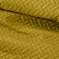 Narzuta welwetowa musztardowa 200x220 cm pikowana metodą hot press wzór geometryczny LUIZ