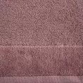 Ręcznik kąpielowy 50x90 cm bawełniany kolor pudrowy zdobiony welwetową bordiurą  500 g/m2 FERO