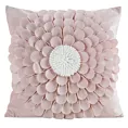 Poszewka na poduszkę 45 x 45 cm z welwetu kolor pudrowy zdobiona trójwymiarowym motywem kwiatu FLORES 2