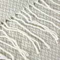 Koc akrylowy 130x170 cm beżowo, biały z drobnym strukturalnym wzorem i frędzlami AKRYL 3 Eurofirany Premium