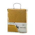 Narzuta musztardowa 170x210 cm z geometrycznym wzorem wykonana techniką hot press BONI Design 91