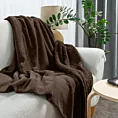 Narzuta, koc na fotel 70x160 cm ciemnobrązowy z miękkiego polaru ze strukturą baranka TEDY Eurofirany Premium