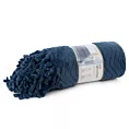 Koc flano 150x200 cm granatowy z wytłaczanym wzorem i dekoracyjnymi frędzlami EMMA