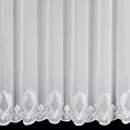 Firana szyta na taśmie 5 cm biało srebrzysta z tkaniny typu ADEN z delikatnym deszczykiem, zdobiona fantazyjnym haftem z dodatkiem welwetu Italissima Eva Minge