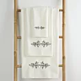 Zestaw ręczników bawełnianych na prezent 3 szt kolor kremowy,grafitowy z haftem z motywem ornamentu roślinnego 380g/m2 KAMELIA
