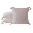 Poszewka na poduszkę 45x45 cm kremowo, beżowa gładka z ozdobnymi chwostami na rogach LEVI