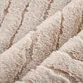 Koc 150x200 cm beżowy, z miękkiej tkaniny futerkowej z efektem 3D KATE