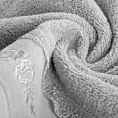 Ręcznik kąpielowy 50x90 cm bawełniany kolor srebrny z koronką oraz subtelnym haftem 500 g/m2 SISI