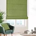 Roleta rzymska jasnozielona z tkaniny welwetowej w pionowe prążki, wykończona obciążnikiem